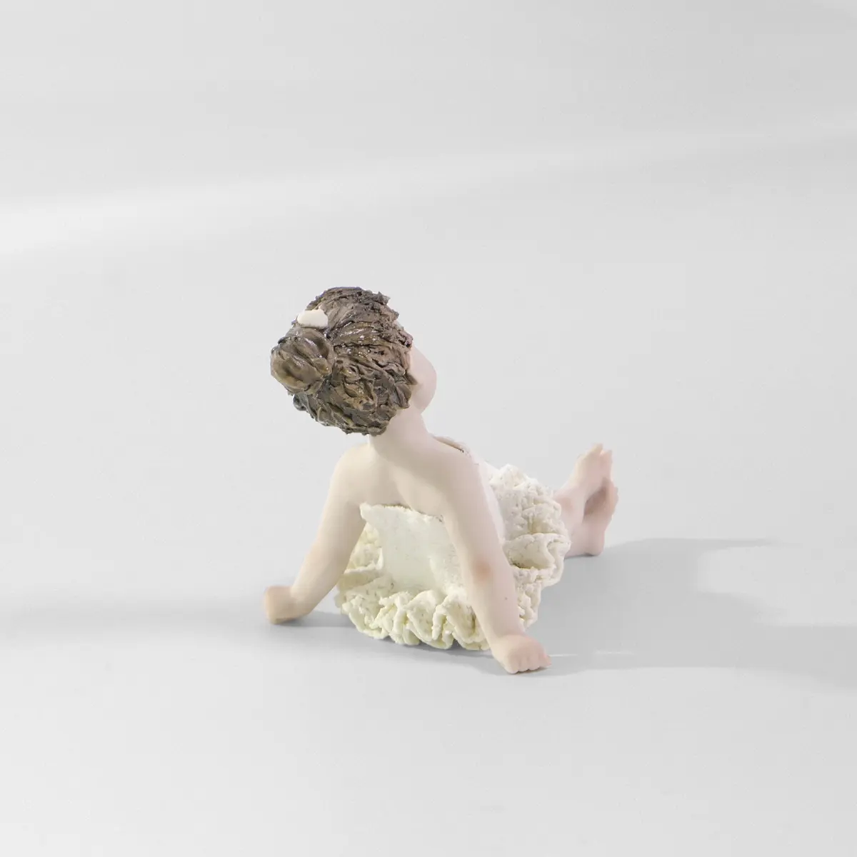Statua in porcellana di ballerina in tutù