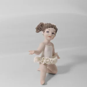 Statua in porcellana di ballerina in tutù