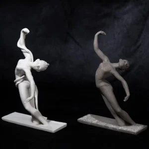 Statua danzatrice Clizia di Sibania in porcellana e gres, serie Pure e Raw, altezza 20 cm.