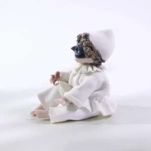 Statua in porcellana raffigurante Pulcinella