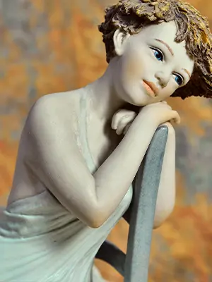 Collezione di statue di porcellana